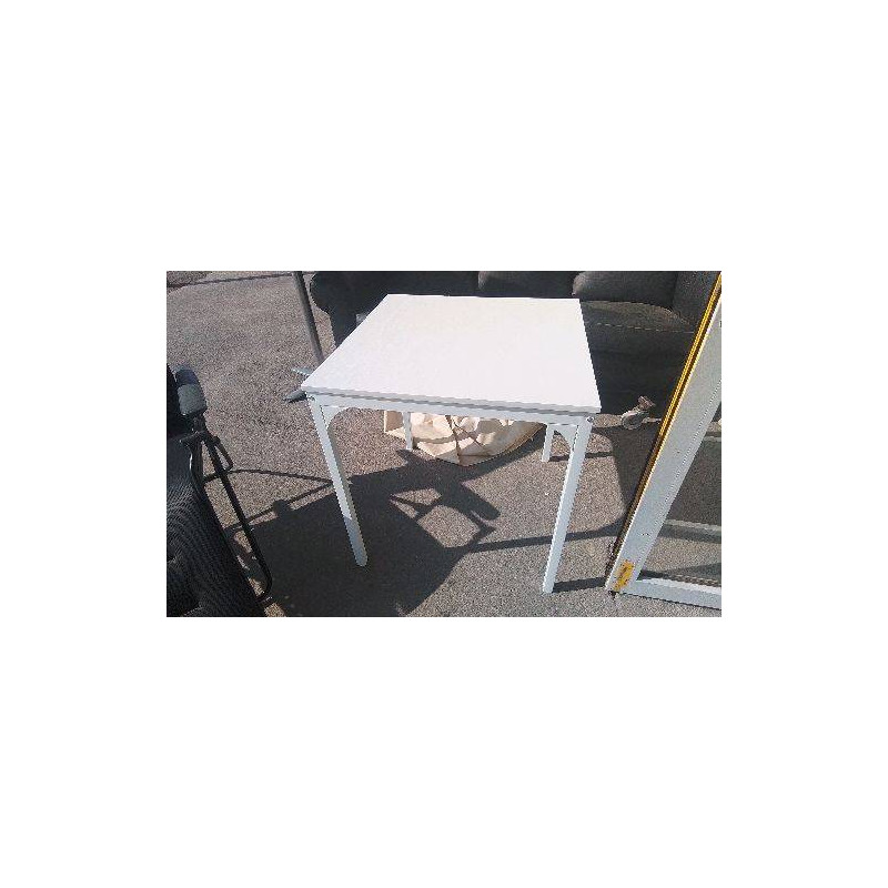 TABLE CARREE BLANCHE 