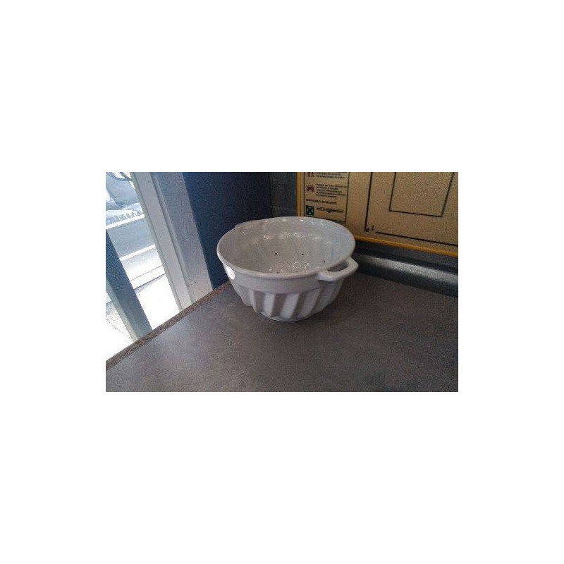 PASSOIRE PORCELAINE 