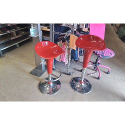 TABOURET DE BAR ROUGE