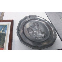 ASSIETTE DECO EN ETAIN 
