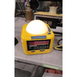 RADIO REVEIL CUBE JAUNE...