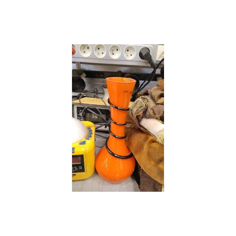VASE ORANGE ET NOIR 