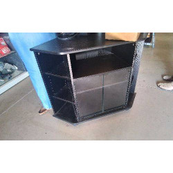 MEUBLE TV A ROULETTES- VITRE