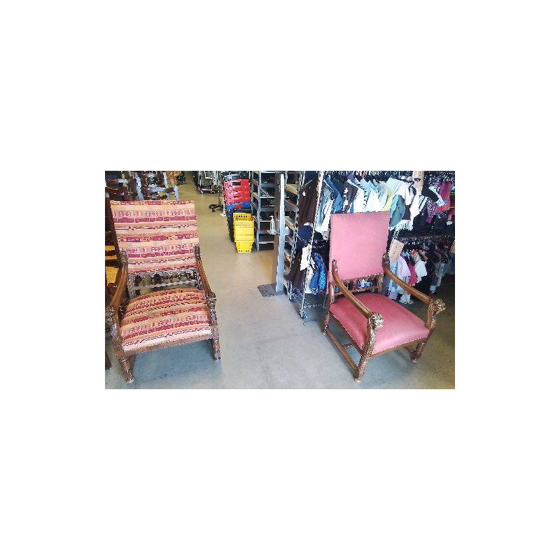FAUTEUIL BOIS TISSU ACCOUDOIRS TETE DE LION 