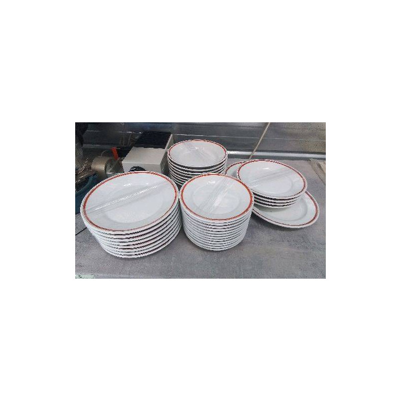 ASSIETTES + PLAT PORCELAINE D’AUTEUIL 