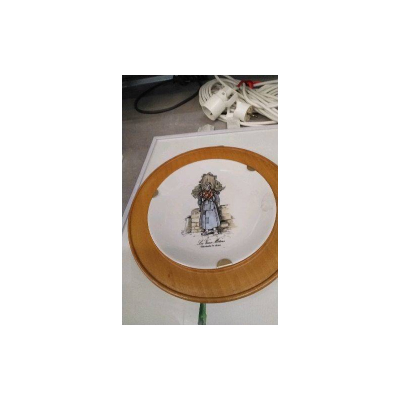 DECO ASSIETTE PORCELAINE 