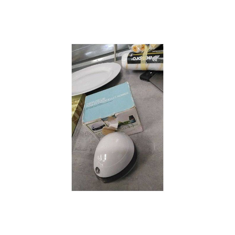 DIFFUSEUR HUILES ESSENTIELLES 