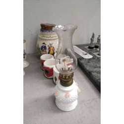 BIBELOT LAMPE A PETROLE 