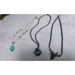COLLIER 