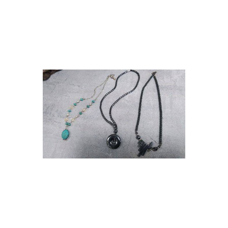 COLLIER 