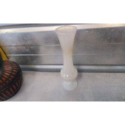 VASE OPALINE 