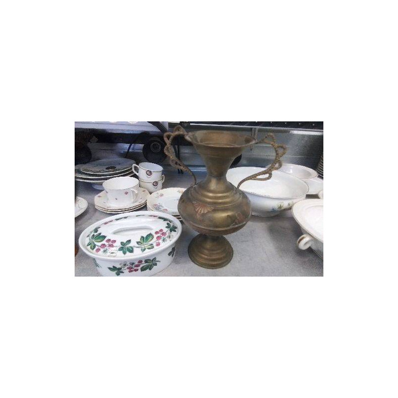 VASE METAL 