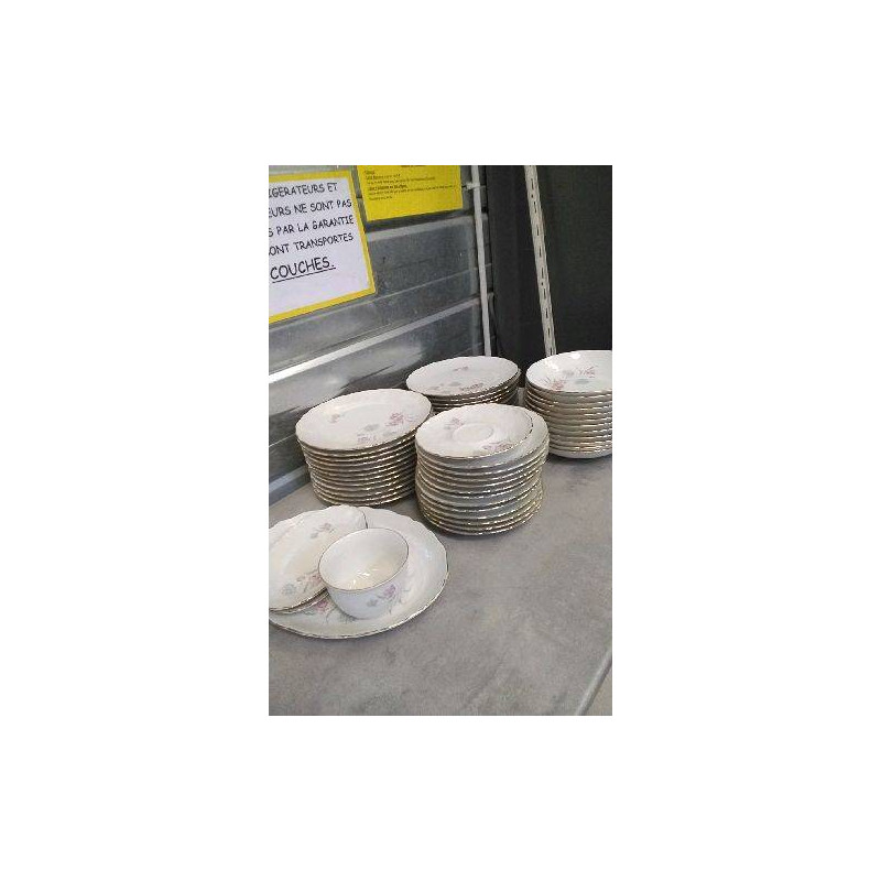 SERVICE DE TABLE PORCELAINE ITALIE - LE LOT