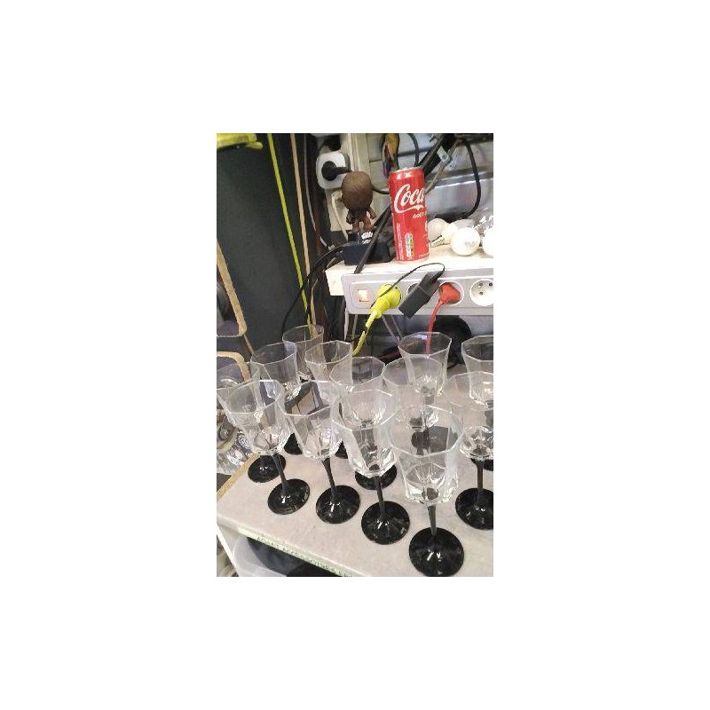 VERRE A PIED NOIR GM LE LOT