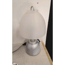 LAMPE PHILIPS A PILES