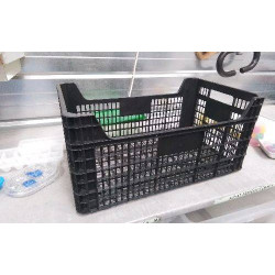 CAISSE PLASTIQUE NOIRE