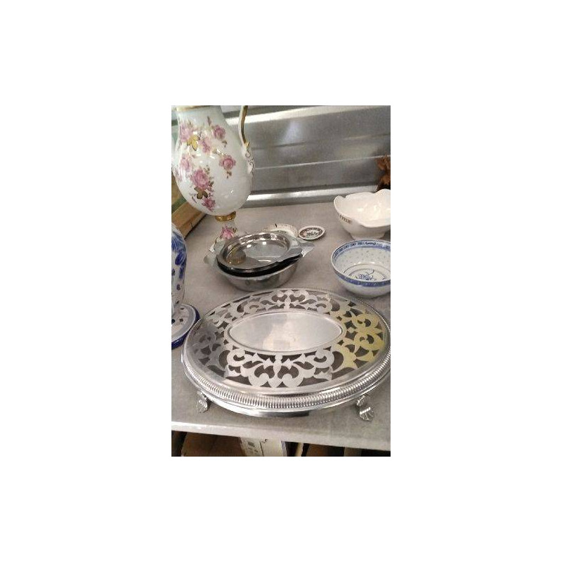 DESSOUS DE PLAT