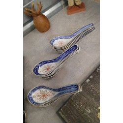 CUILLERE A SOUPE CHINOISE...