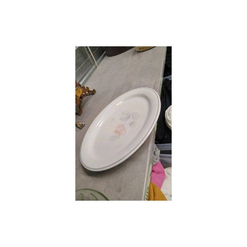 PLAT OVALE 
