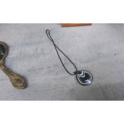 COLLIER 