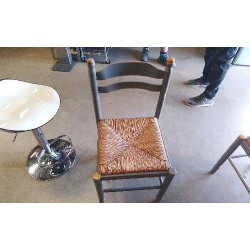 CHAISE PAILLEE EN L’ETAT 