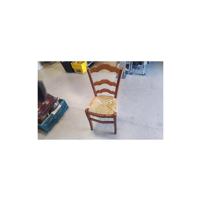 CHAISE PAILLEE 