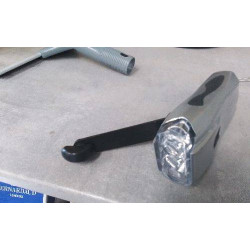 LAMPE TORCHE DYNAMO 