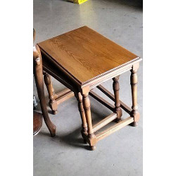 TABLE GIGOGNE 