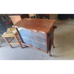 MEUBLE BAR VINTAGE/ ROULETTES - 1 TRAPPE