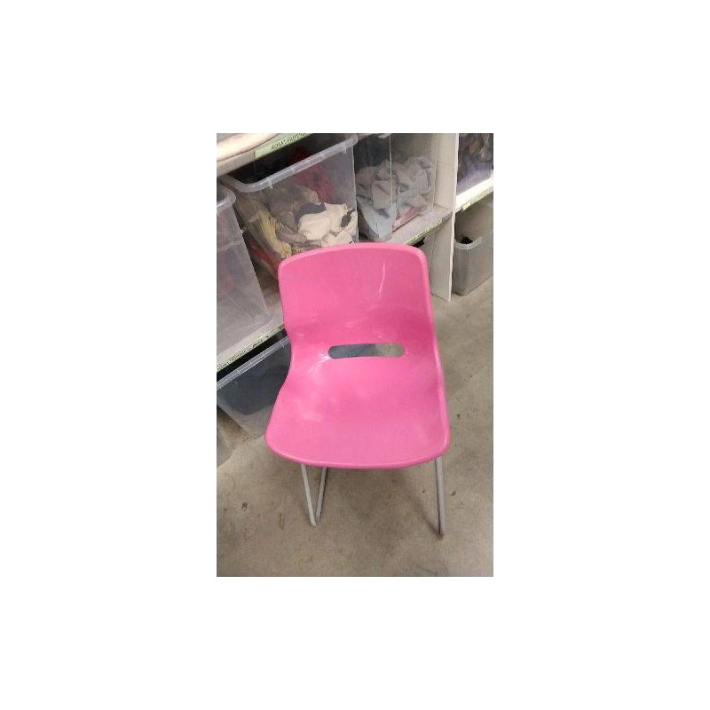 CHAISE ROSE