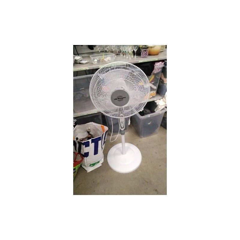 VENTILATEUR SUR PIED
