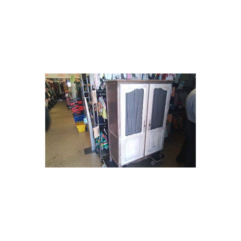 MEUBLE ARMOIRETTE 2 PORTES GTILLAGEES