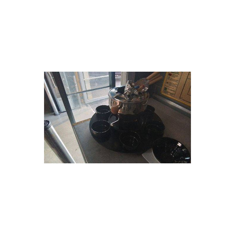 SERVICE A FONDUE SUR PLATEAU PIVOTANT 