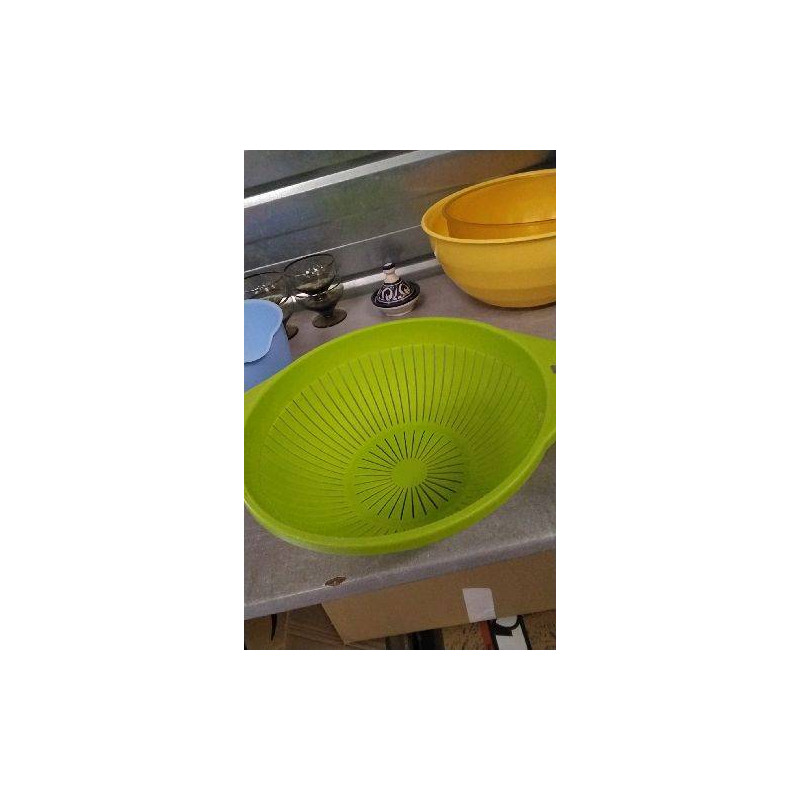 PASSOIRE PLASTIQUE VERTE