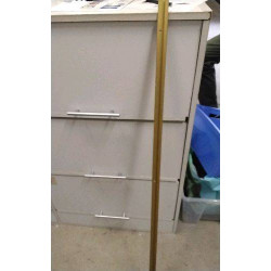 BAGUETTE METAL DOREE 122CM