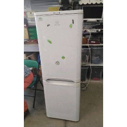 FRIGO CONGÉLATEUR INDESIT