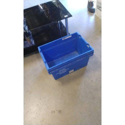 CAISSE PLASTIQUE BLEUE