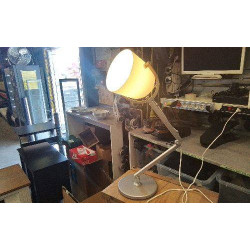 LAMPE A POSER IKEA SVIRVEL