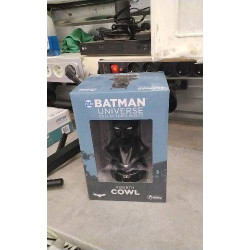 BUSTE BATMAN REBIRTH COWL -...