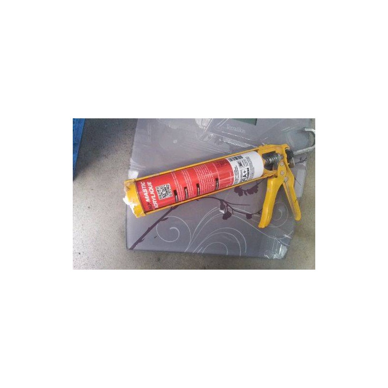PISTOLET A MASTIC 