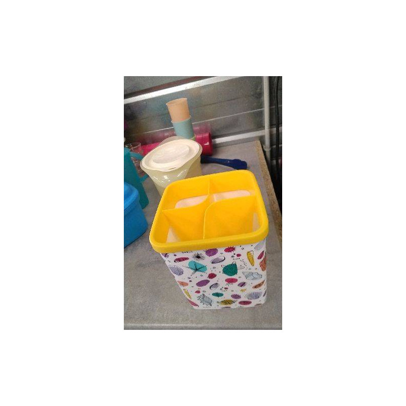 RANGE COUVERTS TUPPERWARE 