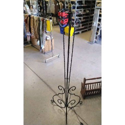 PIED DE LAMPE FER