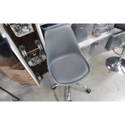 CHAISE DE BUREAU A ROULETTES 