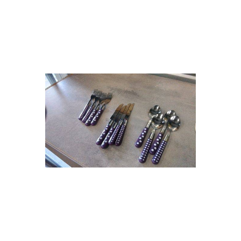 COUVERTS VIOLETS 