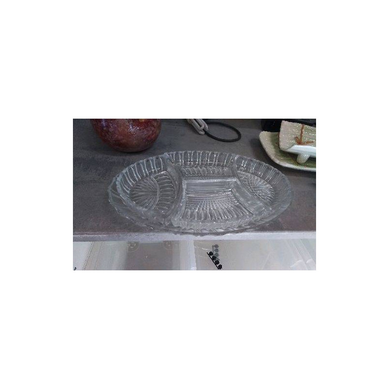 PLAT A COMPARTIMENTS EN VERRE 