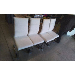 CHAISE SIMILI BLANC