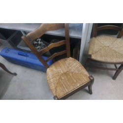 CHAISE PAILLEE PM EN L’ETAT 