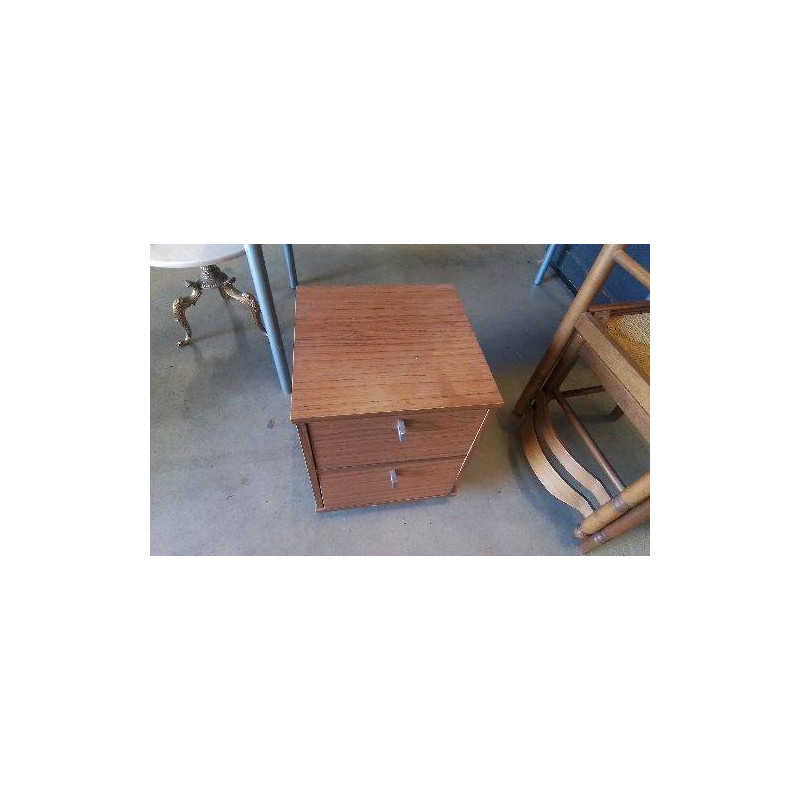 MEUBLE SUR ROULETTES 2 TRAPPE 