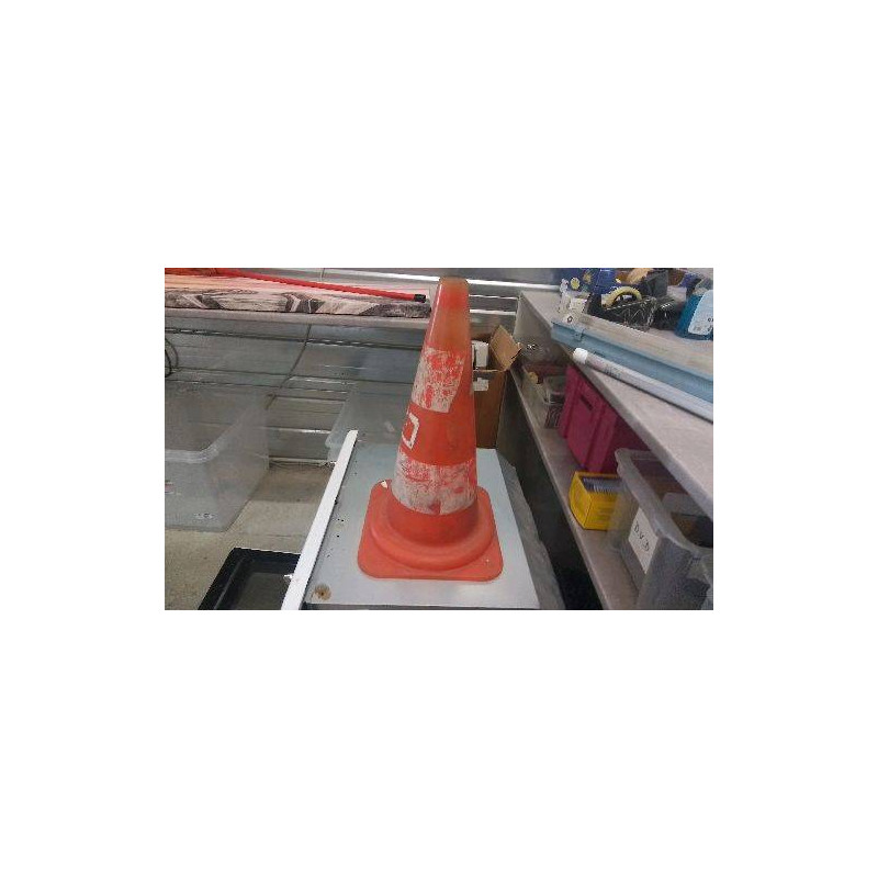 CONE DE CHANTIER 