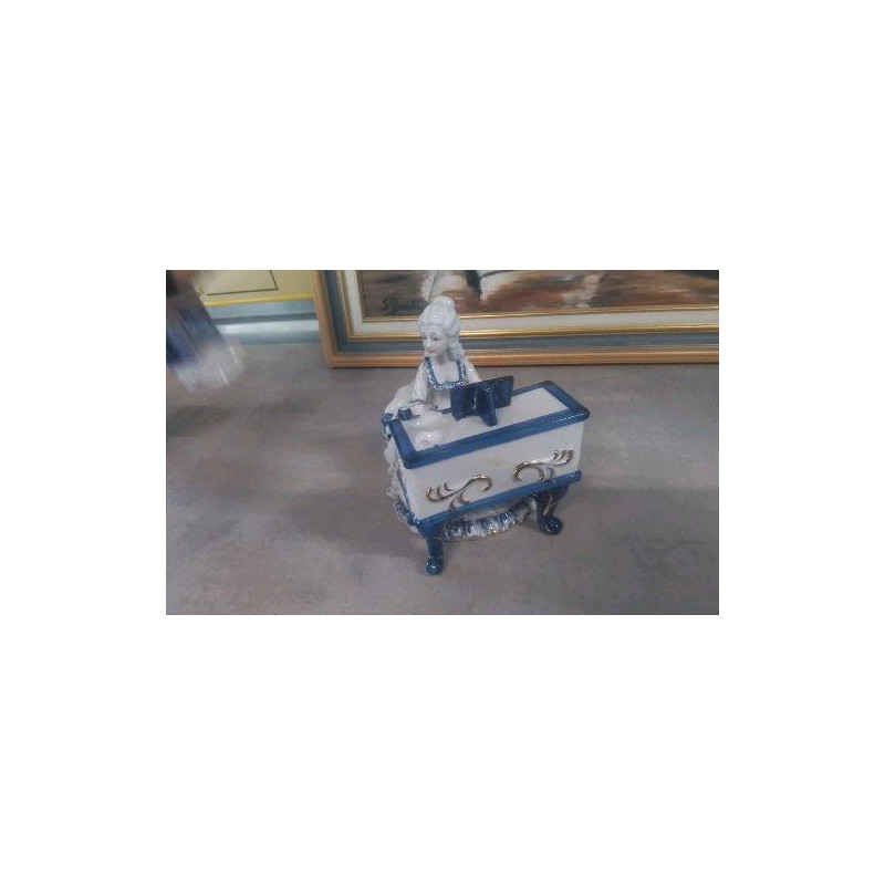 DECO SUJET - LA PIANISTE